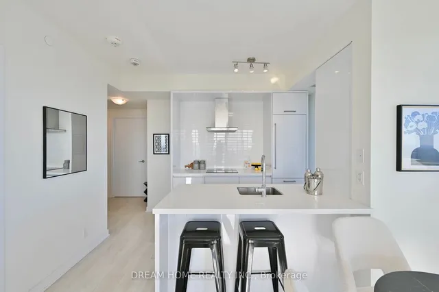 Additional image 10 of 2221 Yonge St Unit 5303