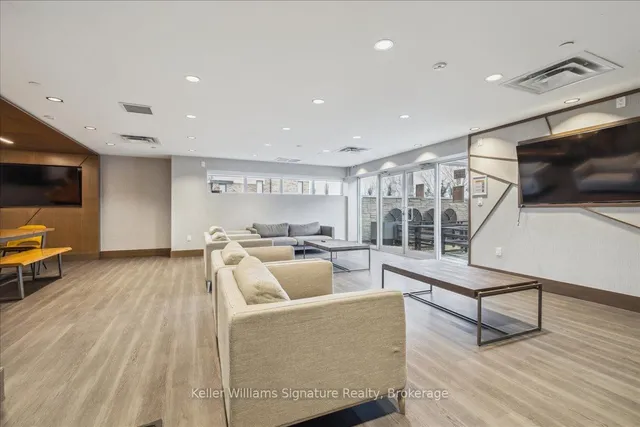 Additional image 31 of 16 Markle Cres Unit 211