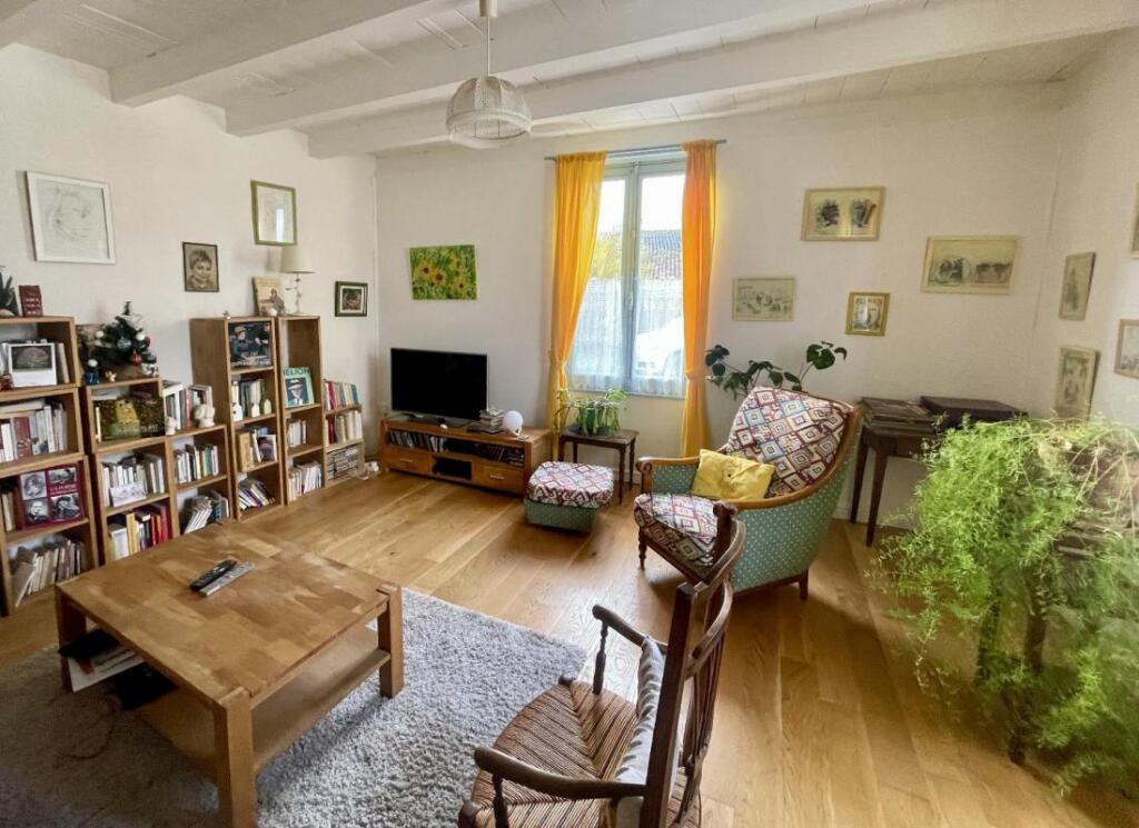 Primary image of Poitou-Charentes, Charente-Maritime, Saint-Jean-d'Angély, France