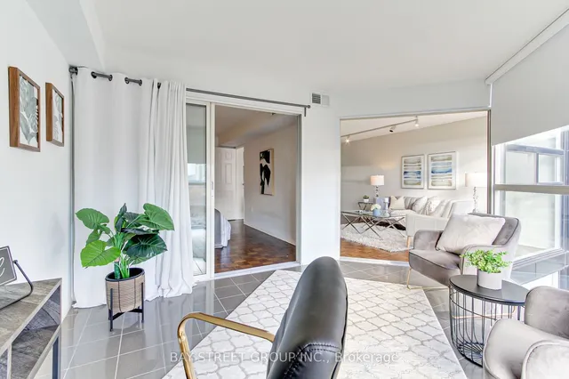 Additional image 13 of 705 King St Unit 913