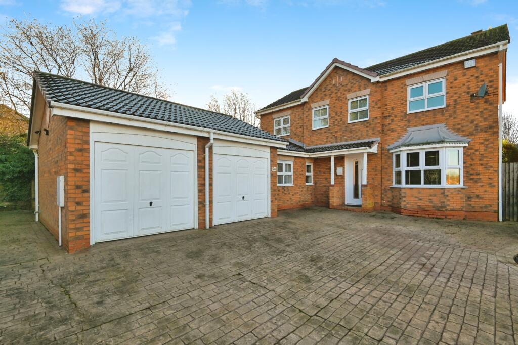 Primary image of Falmouth Drive, Amington, Tamworth, B77