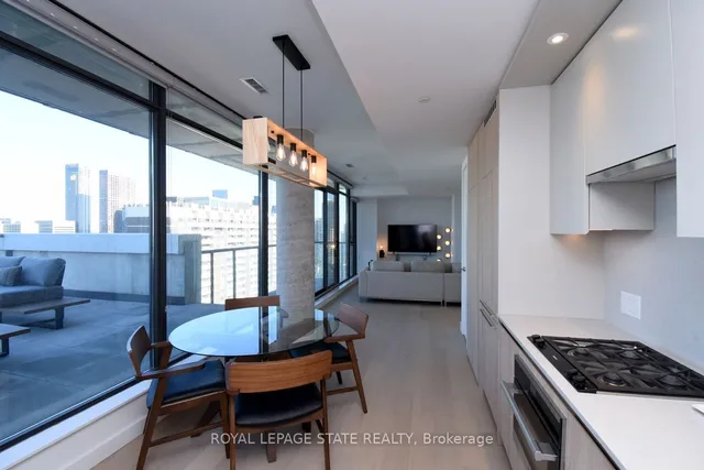 Additional image 10 of 81 Wellesley St Unit 2305