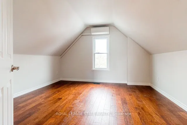 Additional image 29 of 38 Fairleigh Ave