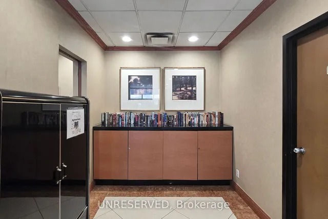 Additional image 8 of 633 Bay St Unit 1711