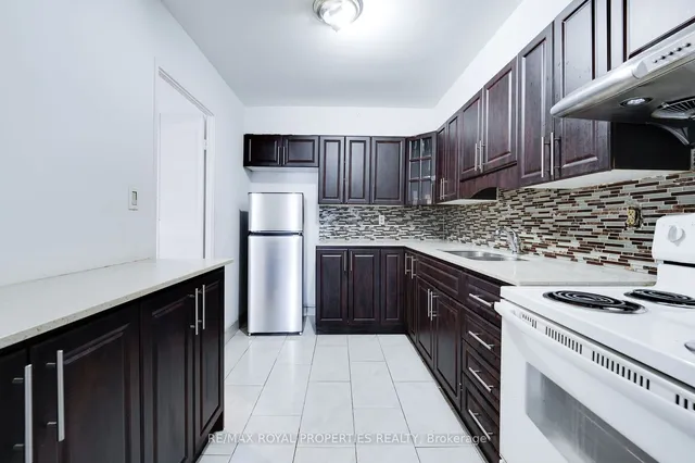 Additional image 9 of 10 Edgecliff Gfwy Unit 309
