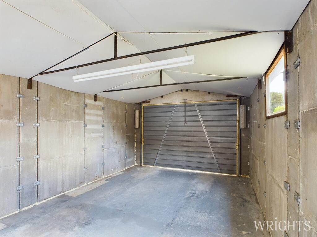 Additional image 15 of Chelwood Avenue, Birchwood, AL10