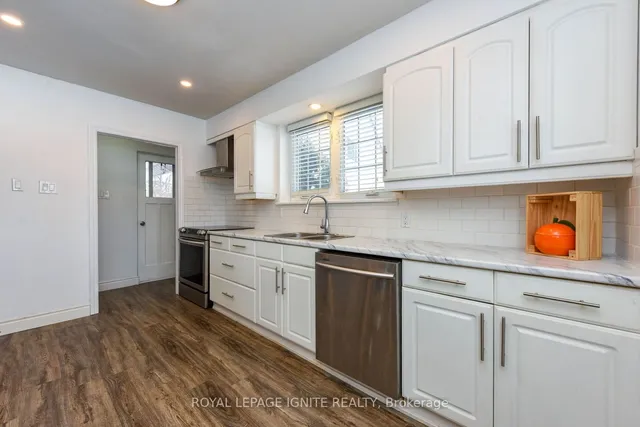 Additional image 7 of 208 Riverplace Cres