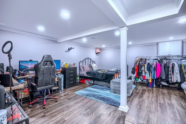 Additional image 37 of 17 Hilldowntree Tr