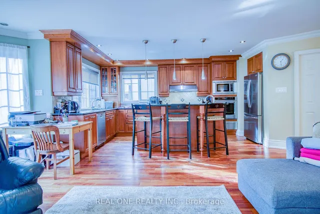 Additional image 8 of 129 Imperial St