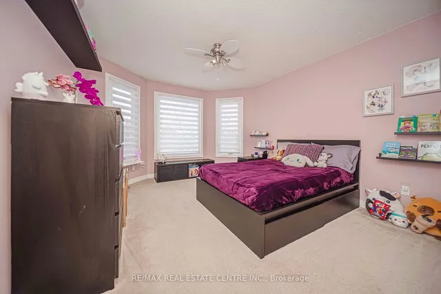 Additional image 24 of 63 Leeward Dr