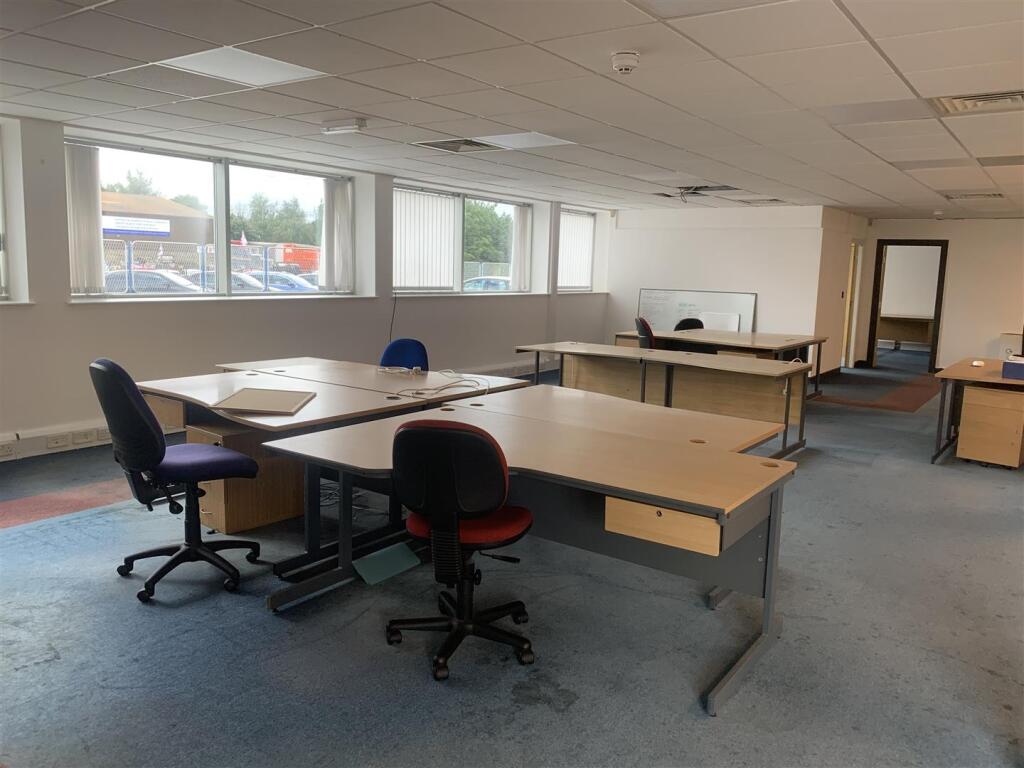 Additional image 3 of Blackburn Road, Simonstone, Burnley