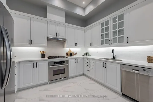 Additional image 11 of 1111 Avenue Rd Unit 101