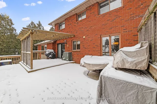 Additional image 38 of 274 LLOYMINN Ave