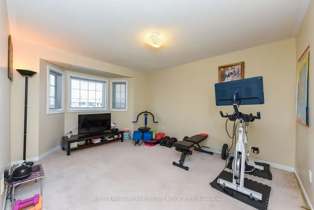 Additional image 29 of 116 Mountainash Rd