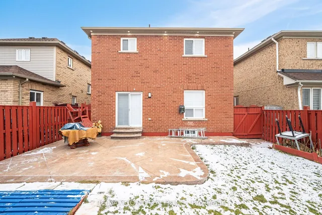 Additional image 23 of 104 Turquoise Cres
