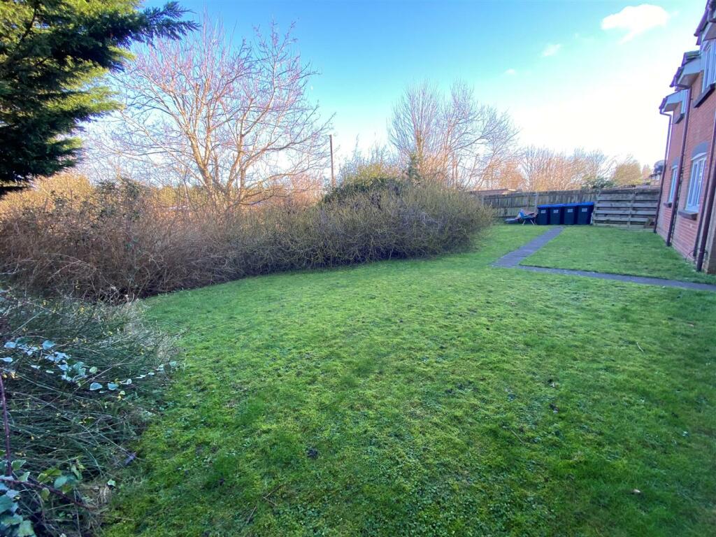 Additional image 7 of 27  Nash Close