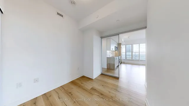 Additional image 17 of 1195 The Queensway St Unit 908