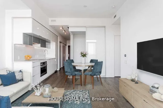 Additional image 3 of 185 Roehampton Ave Unit 3406