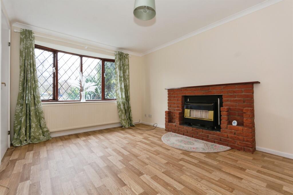 Additional image 19 of Raddlebarn Farm Drive, Birmingham