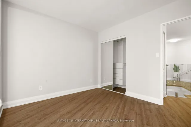 Additional image 24 of 33 Harbour Sq Unit 2208