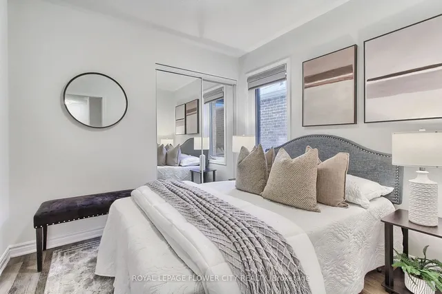 Additional image 35 of 1565 Moira Cres