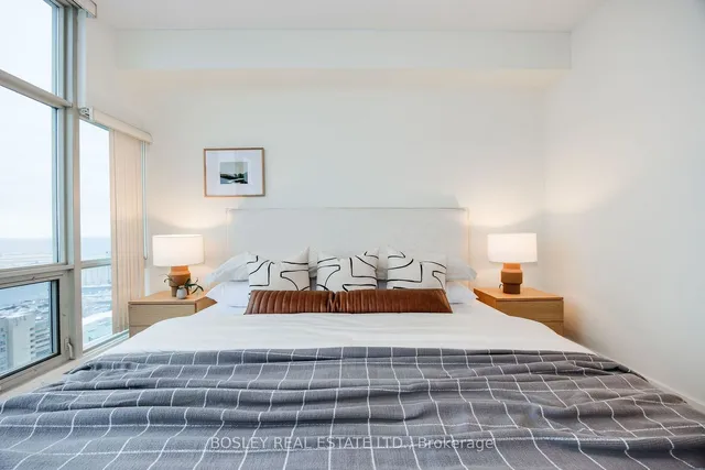 Additional image 23 of 35 Mariner Terr Unit 3009