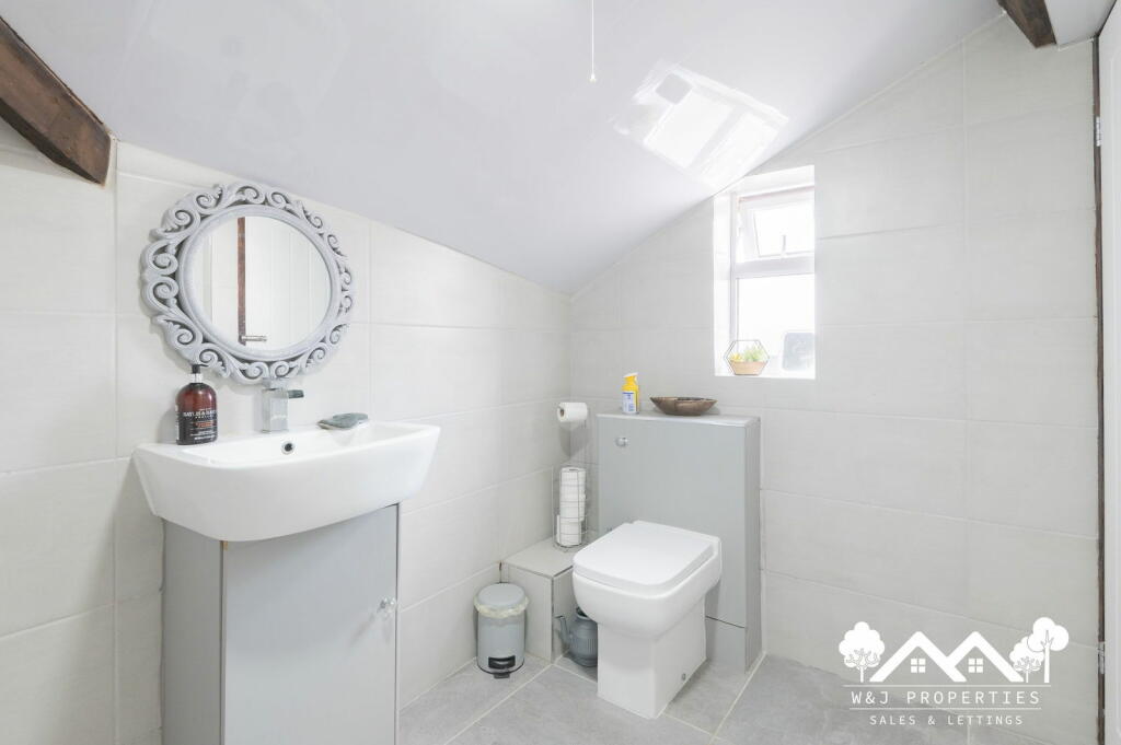 Additional image 42 of Blackburn Road, Darwen, BB3