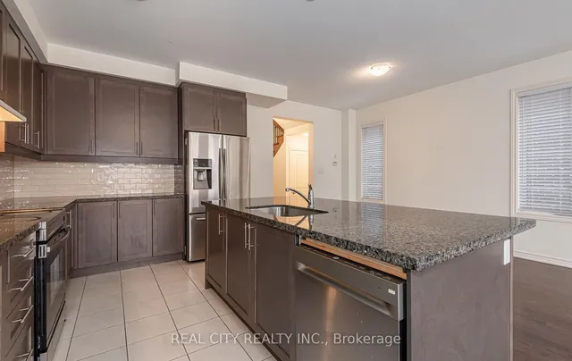 Additional image 12 of 10 Donald Ficht Cres