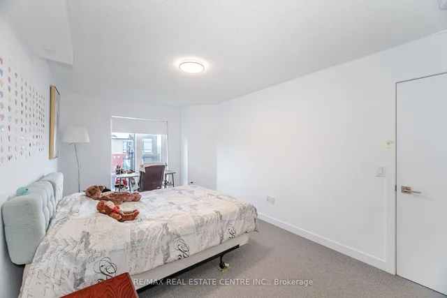 Additional image 5 of 155 Veterans Dr Unit 7