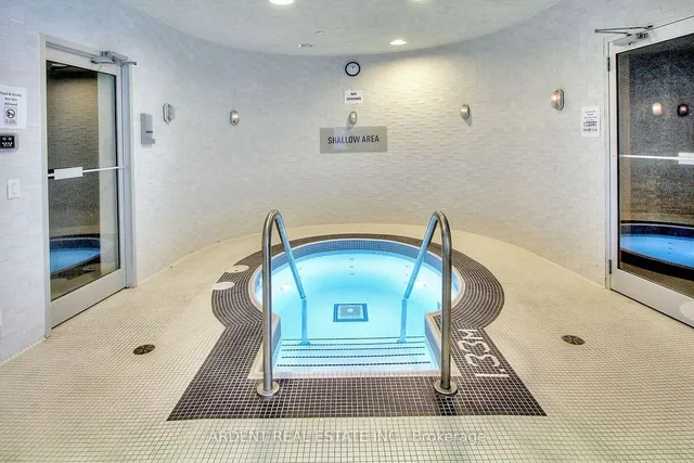 Additional image 39 of 14 York St Unit 2401