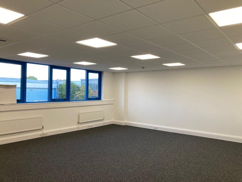 Additional image 3 of Unit 4, Apex Point, Travellers Lane, Welham Green, AL9 7HB