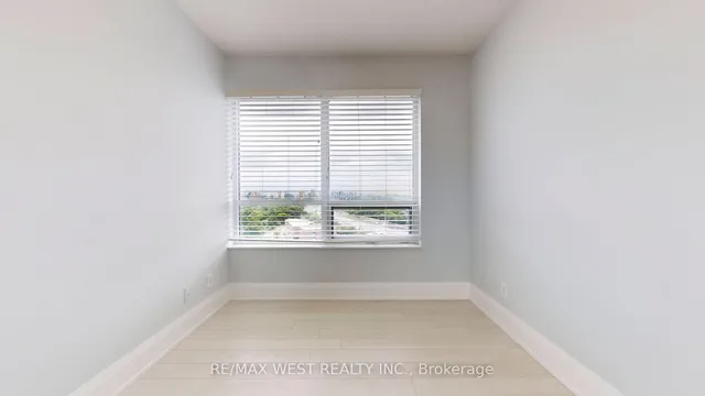 Additional image 26 of 120 Harrison Garden Blvd Unit 1427