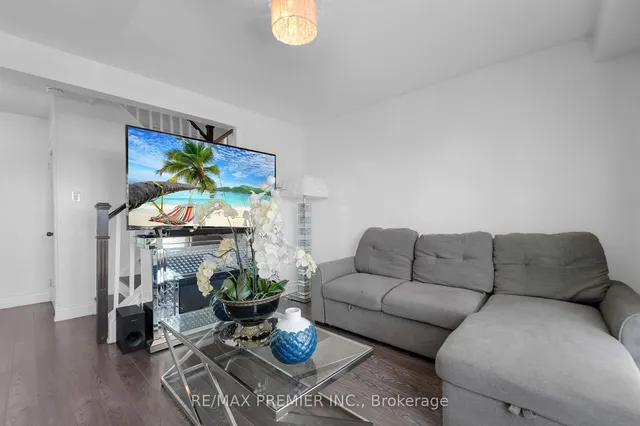 Additional image 12 of 14 Glencairn Sq