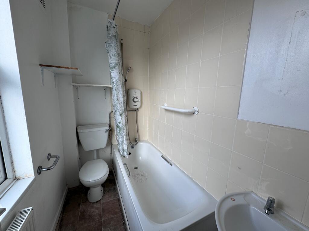 Additional image 11 of 232 Clifton Road, Balsall Heath, Birmingham B12 8RU