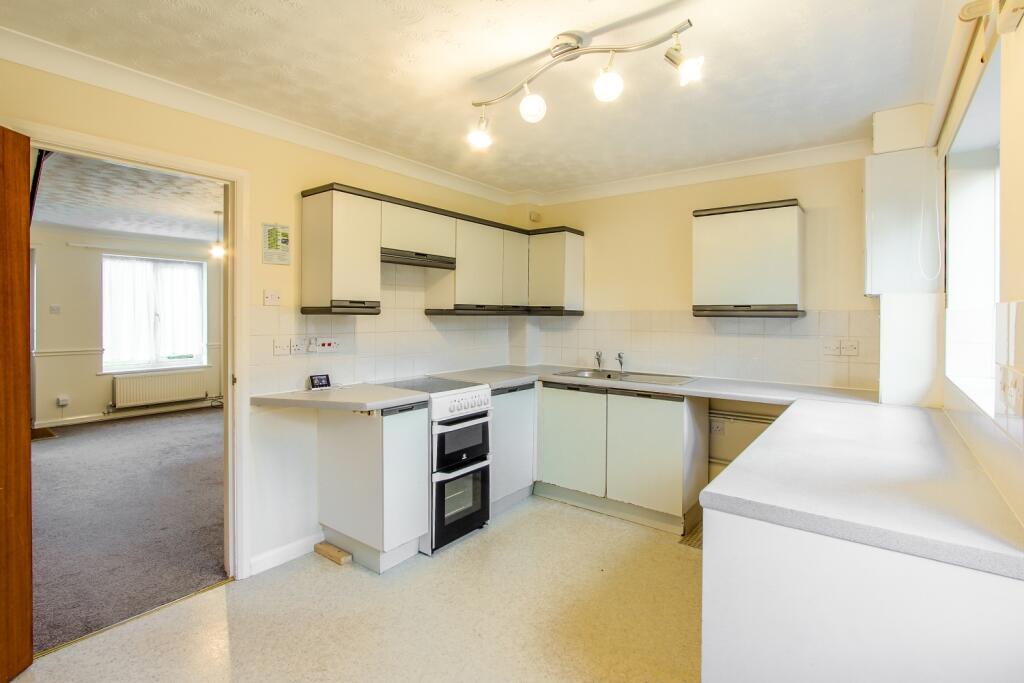 Additional image 4 of 15 Summerhouse View, Yeovil