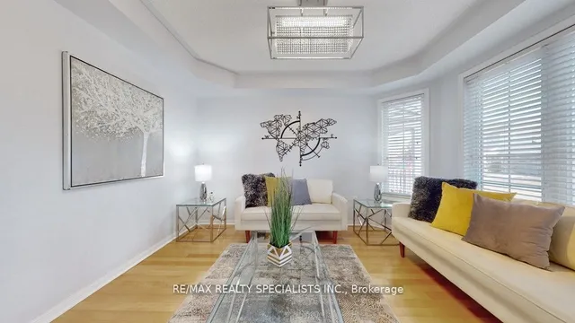 Additional image 8 of 13 Degrassi Cove Circ