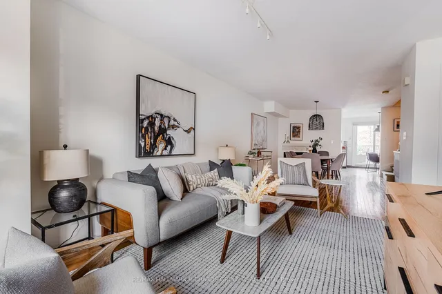 Additional image 6 of 17 Brick Crt