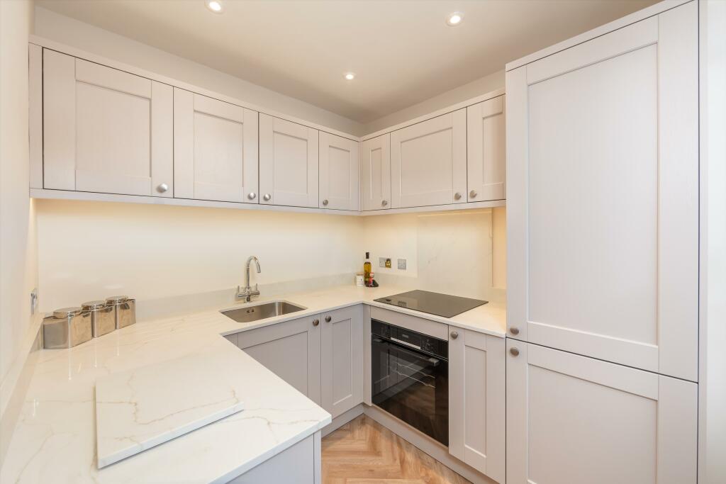 Additional image 4 of Apartment 4, Royston House, Duke Street, Bath, Somerset, BA2 4AH