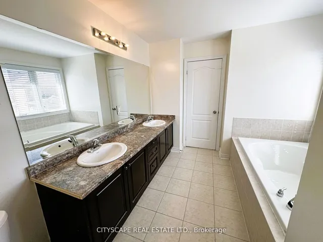 Additional image 22 of 7 Attraction Dr