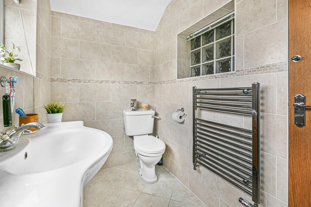 Additional image 15 of Knightsfield, Welwyn Garden City, Hertfordshire, AL8