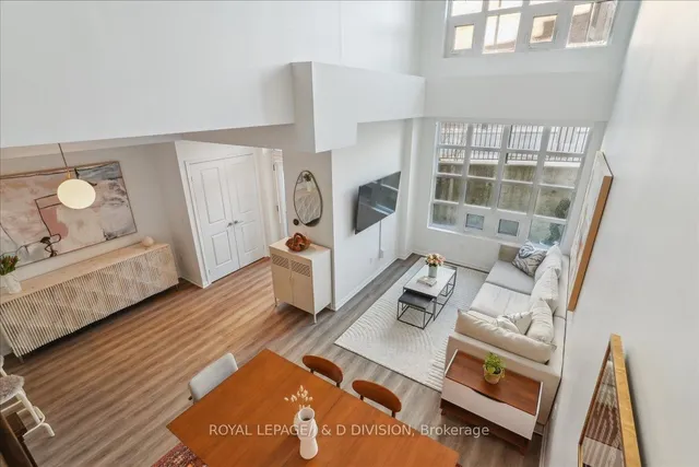 Additional image 16 of 67 East Liberty St Unit TH67