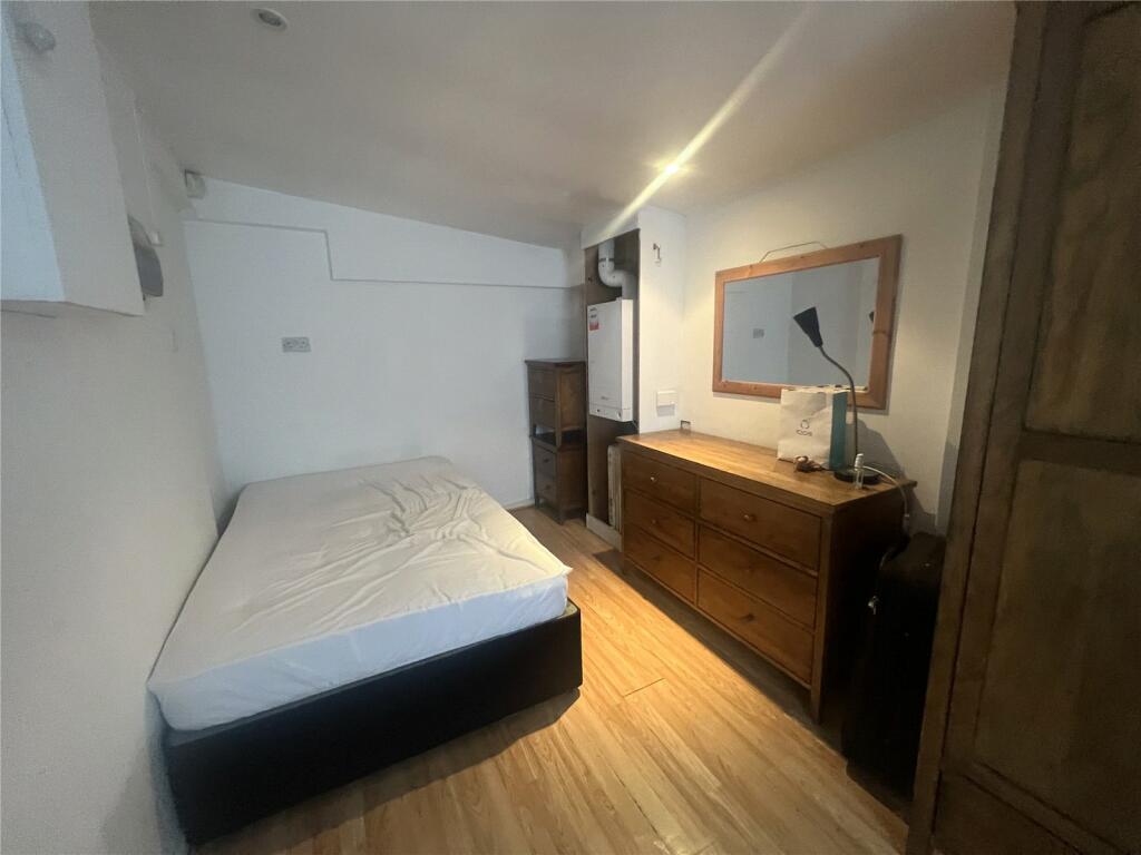Additional image 4 of Hembs Crescent, Birmingham, West Midlands, B43