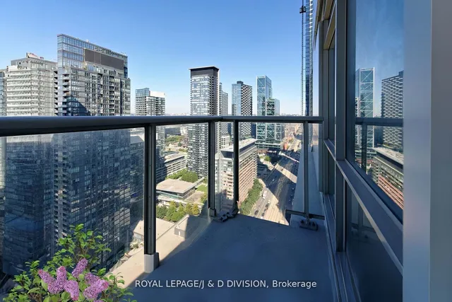 Additional image 15 of 35 Mariner Terr Unit 3702