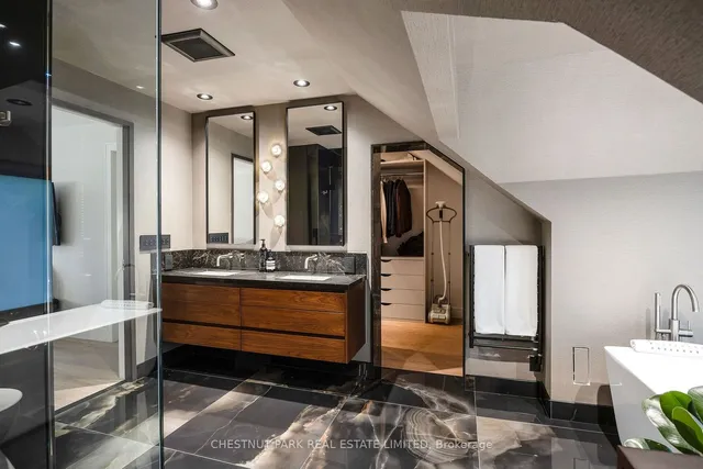 Additional image 26 of 19 Woodlawn Ave