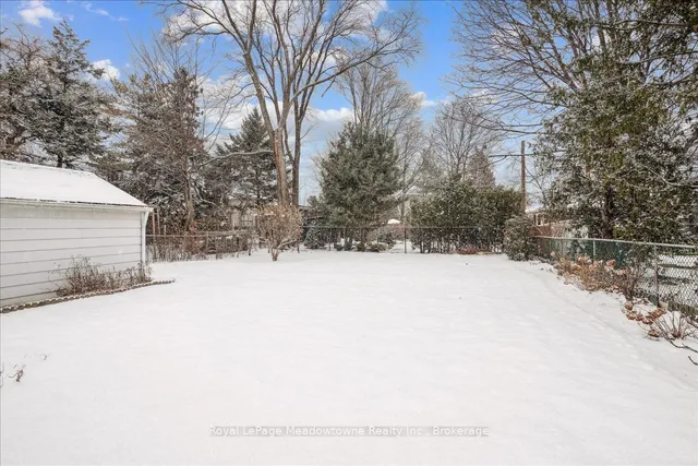 Additional image 37 of 21 Shaver Ave