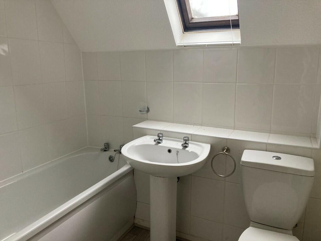 Additional image 20 of Winster Avenue, B93