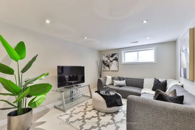 Additional image 34 of 1334 DEVON Rd