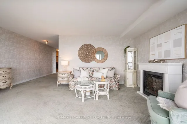 Additional image 16 of 5280 Lakeshore Rd Unit 911