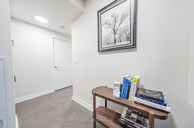 Additional image 6 of 501 St. Clair Ave Unit 315