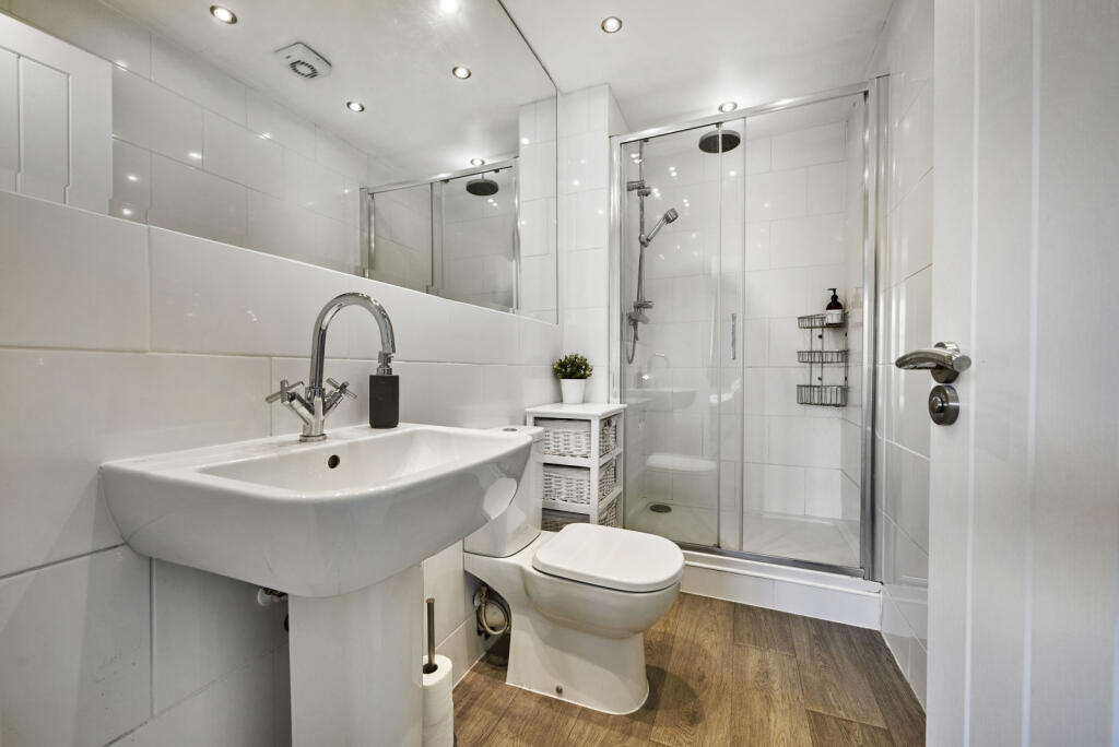 Additional image 10 of Minister Court, Frogmore, St. Albans, Hertfordshire, AL2